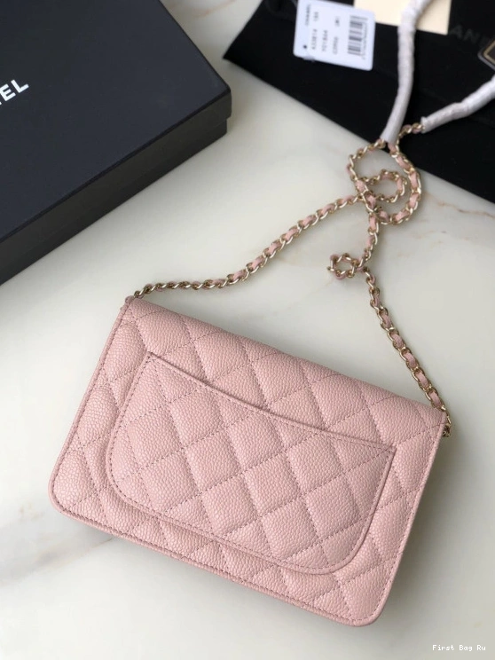 First Bag Ru HARDWARE WALLET CAVIAR GOLD CHAIN WITH CHANEL 0812